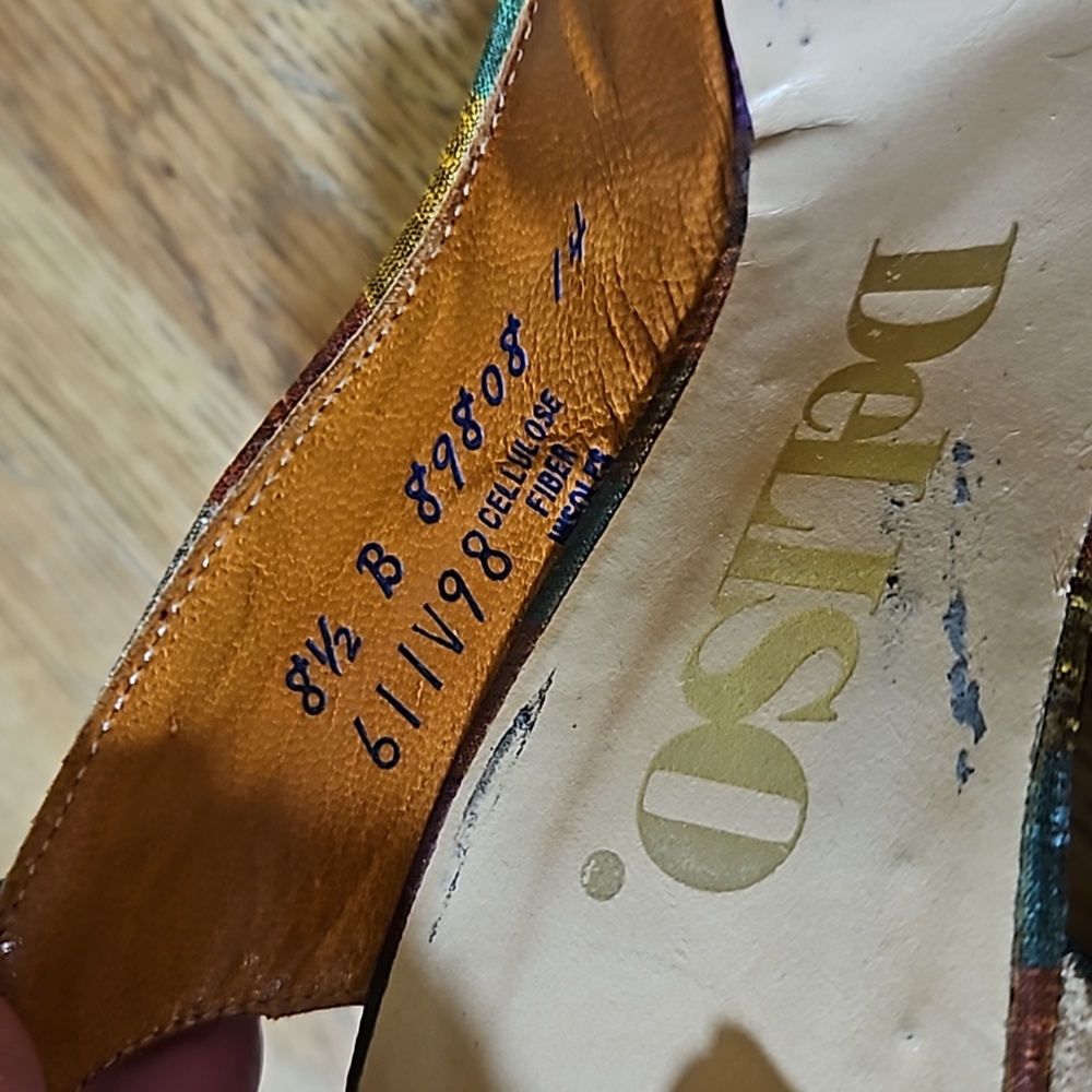 Deliso Vintage Colorful Material Heels 8.5B - Picture 15 of 16